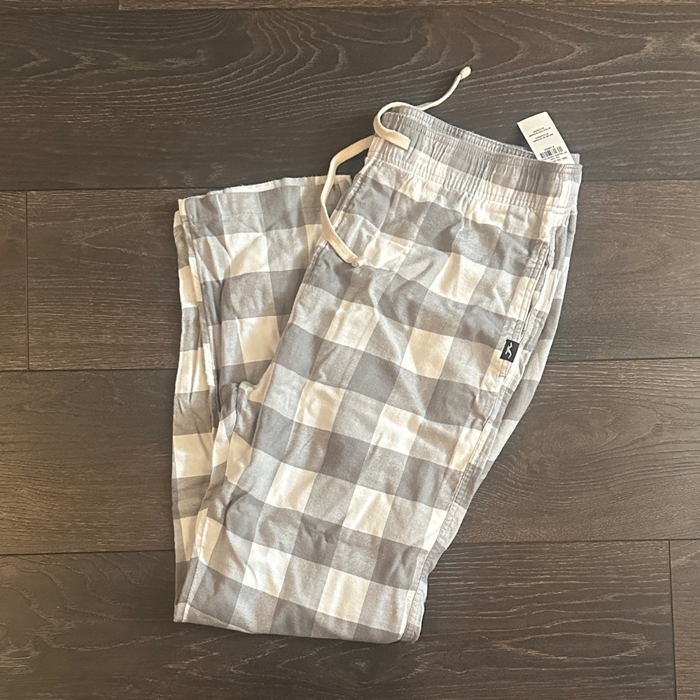 Women’s Gray Checkered PJ Pants